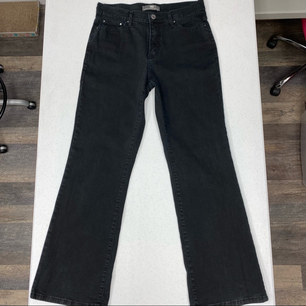 Levi’s Perfectly Slimming 512 Bootcut Black 10 M